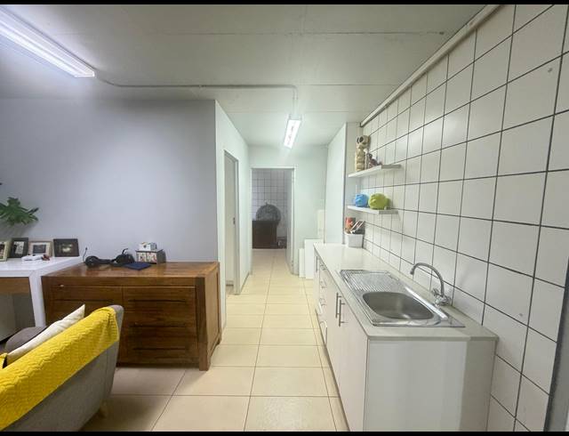 6 BEDROOM HOUSE FOR SALE IN LYNNWOOD MANOR